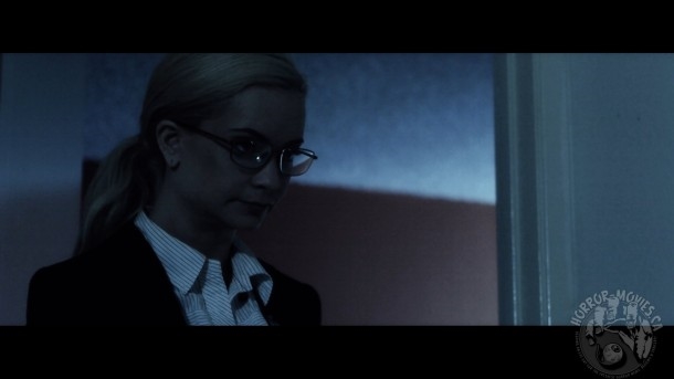 ADAM_K_-_Mindy_Robinson_as_Det (1)