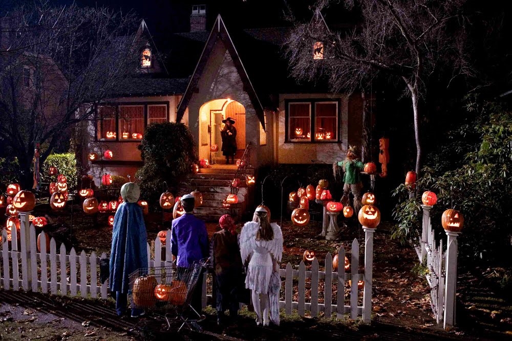 10 Spooky Horror Movie Soundtracks For Halloween